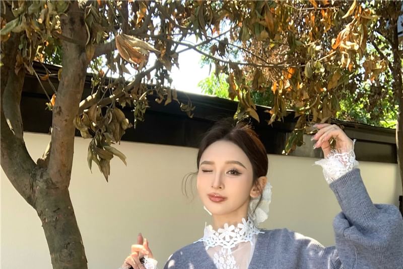 Long-Sleeve High Neck Lace Top / V-Neck Button-Up Cardigan / High Waist Shorts