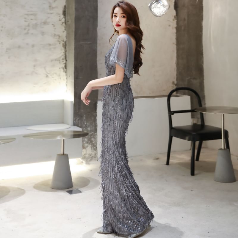 Sequined Evening Sheath V-Neck Floral Gown Short-Sleeve