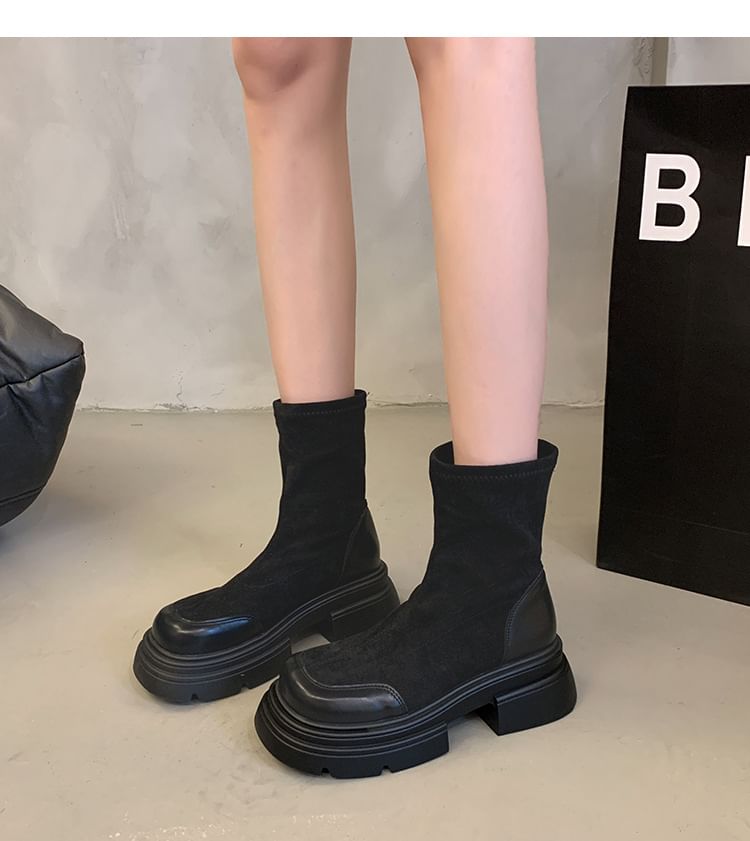 Platform Flat Boots