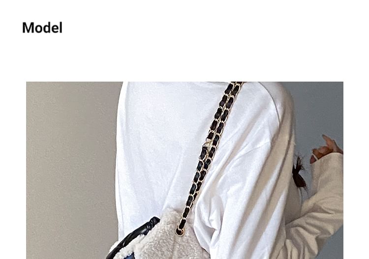 Chain Strap Fleece Panel Quilted Faux Leather Flap Shoulder Bag