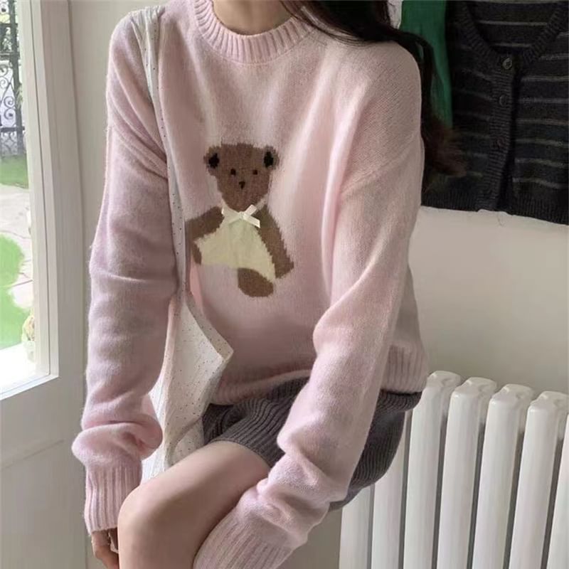 Crewneck Bear Embroidery Sweater