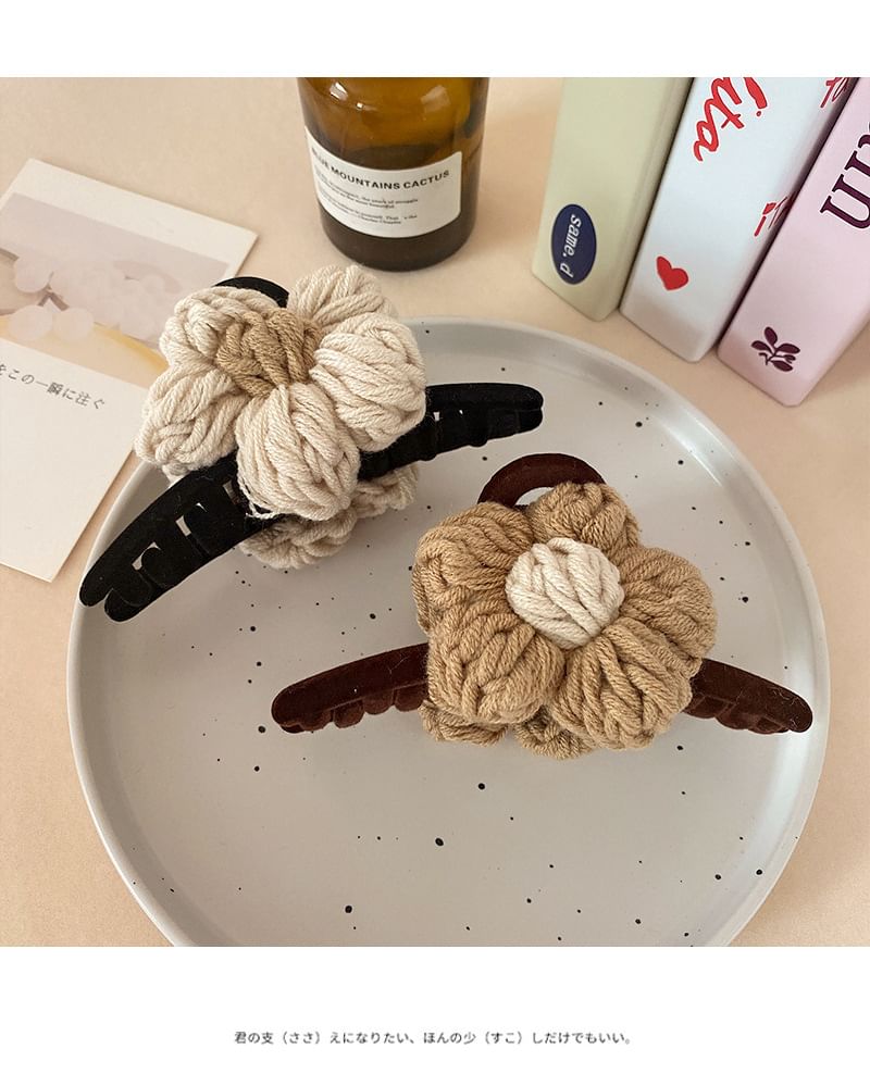 Yarn Flower Hair Claw Clip