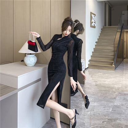 Long-Sleeve Cutout Slit Midi Qipao