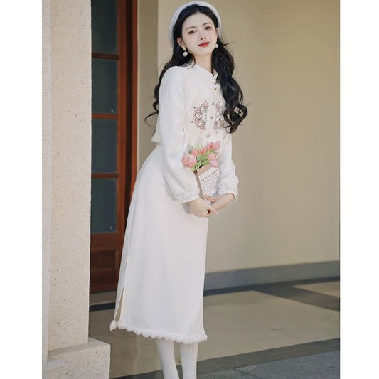 Long-Sleeve Plain Fluffy Trim Midi A-Line Qipao / Embroidered Crop Button Vest / Set