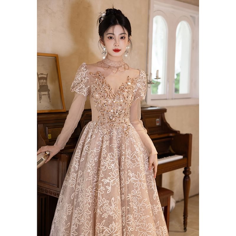 Short-Sleeve V-Neck Lace A-Line Evening Gown