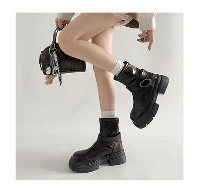 Platform Panel Short Boots Buckled