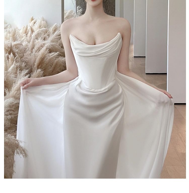 Strapless Plain Sheath Wedding Gown