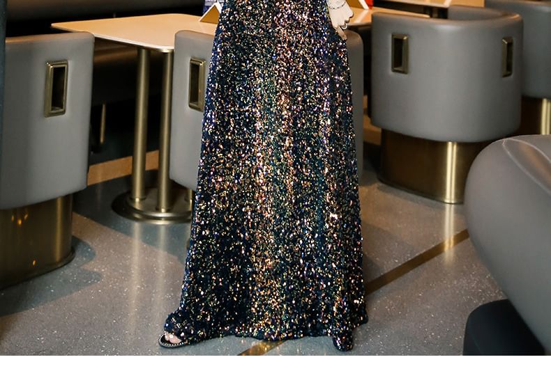 Gown Designs) Neck (Various Sequin 3/4-Sleeve Evening Notch Panel