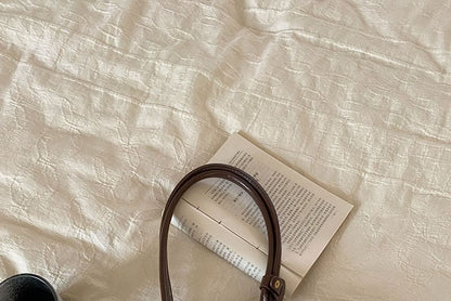 Plain Buckled Faux Leather Shoulder Bag