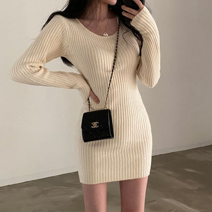 Long-Sleeve Scoop Neck Plain Ribbed Knit Mini Sheath Dress