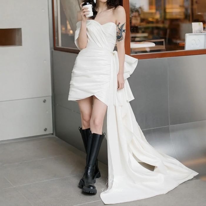 Short-Sleeve Off-Shoulder Plain Asymmetrical Ruched Mini Sheath Wedding Dress