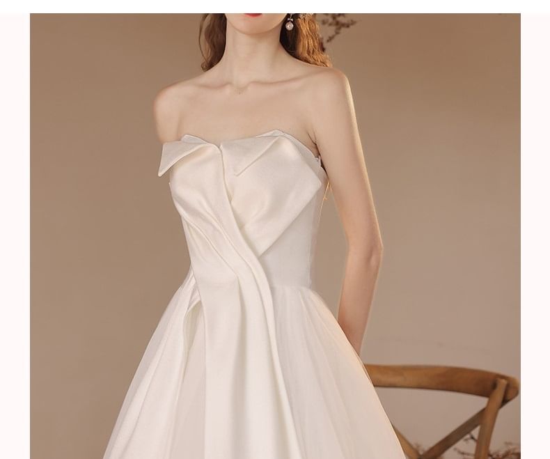 Strapless Plain A-Line Wedding Gown