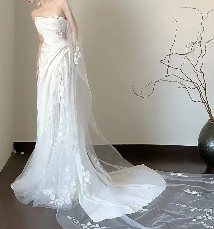 Spaghetti Strap One-Shoulder Floral Lace Panel A-Line Wedding Gown