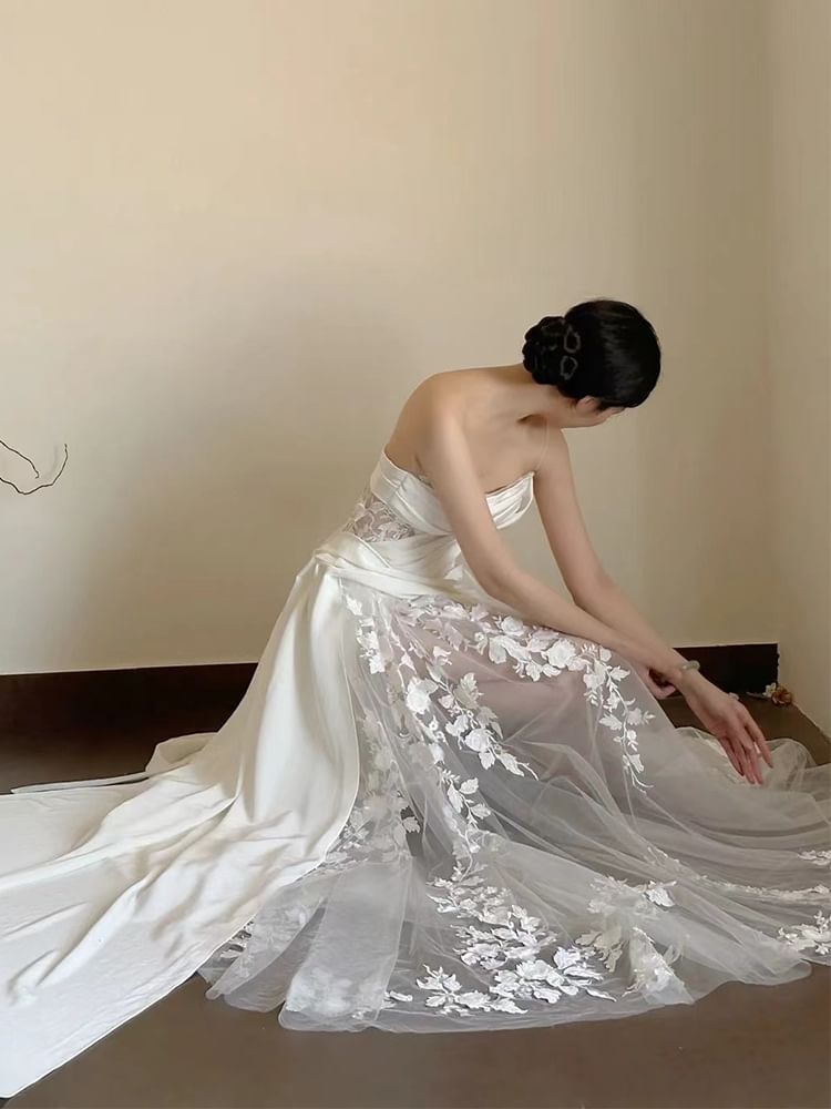 Spaghetti Strap One-Shoulder Floral Lace Panel A-Line Wedding Gown