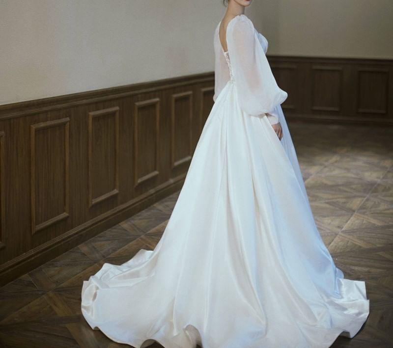 Long-Sleeve Plain A-Line Wedding Gown