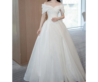 Sleeveless Off-Shoulder Plain Wedding Ball Gown