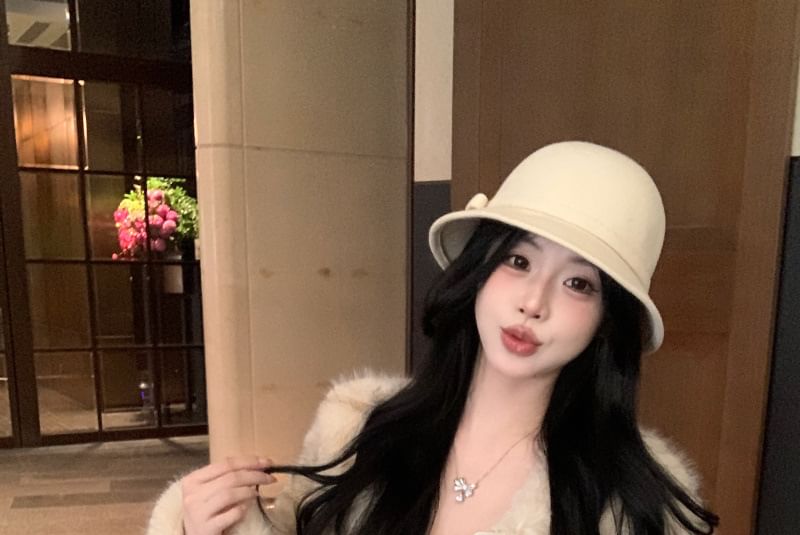 Striped Faux Fur Jacket / Drawstring Waist Plain Wide Leg Pants