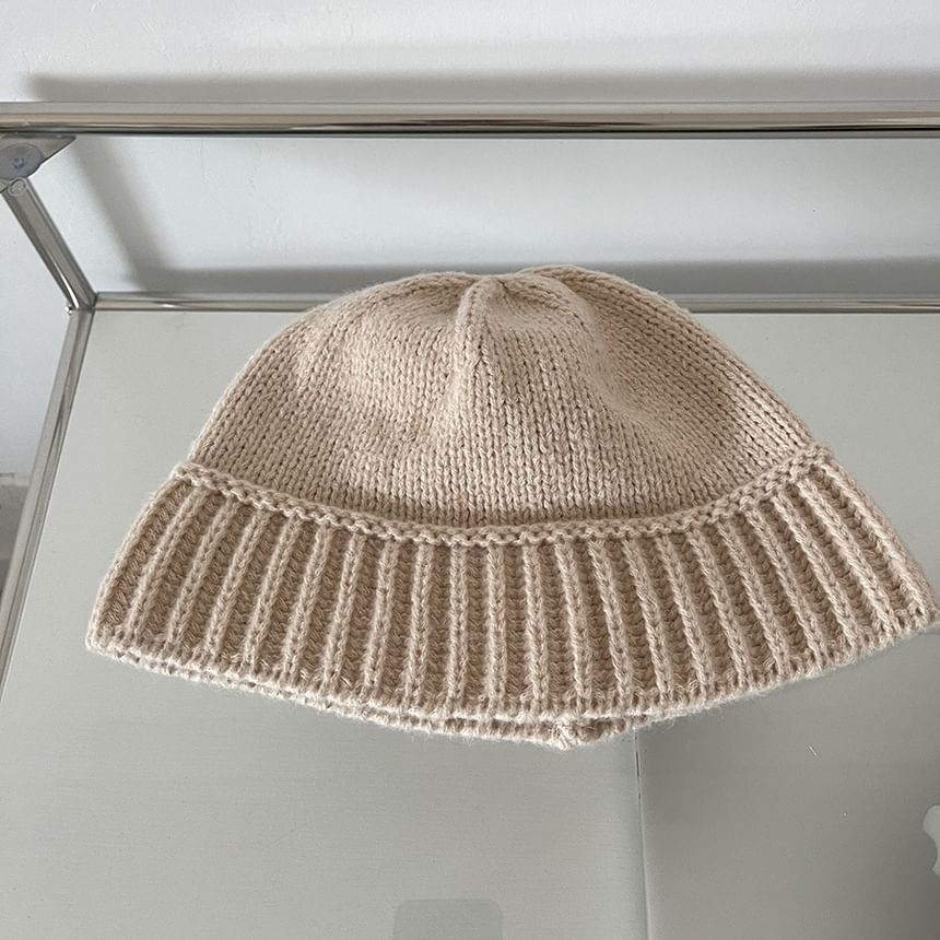 Two-Tone Knit Bucket Hat