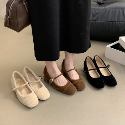 Low Heel Plain Mary Jane Pumps