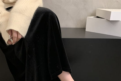 Fleece Pointed Flats