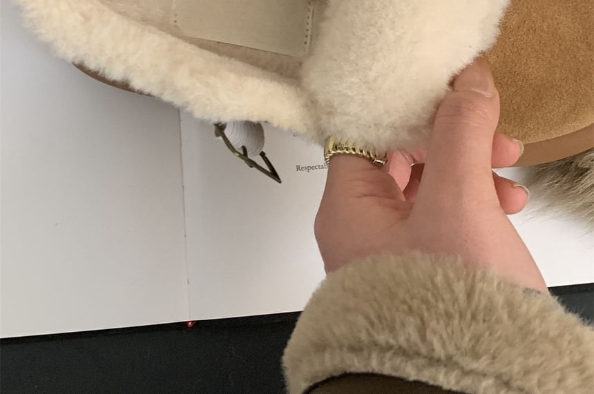 Buckled Ankle Snow Boots