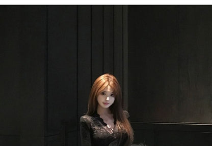 V-Neck Slim Fit Top with Lace Details and Long Sleeves