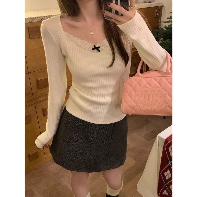 Square Neck Lace Trim Crop Top with Long Sleeves