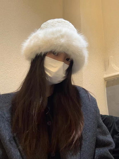 Plain Panel Fluffy Hat / Bucket Hat