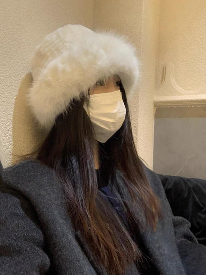 Plain Panel Fluffy Hat / Bucket Hat