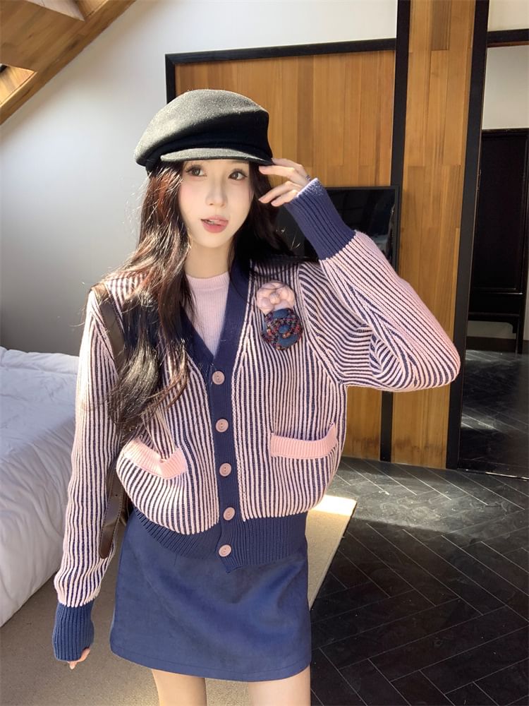 Ribbed V-Neck Cardigan & Mini Skirt Set with Brooch - Long Sleeve Knit Top