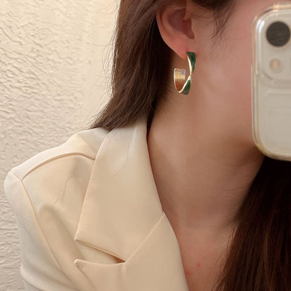 Twisted Galaxy Alloy Open Hoop Earring