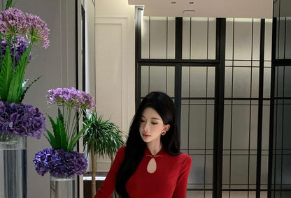 Long Sleeve Plain Keyhole Slit Maxi Qipao