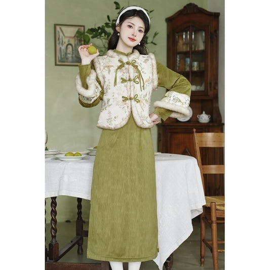 Set: Long-Sleeve Floral Panel Fluffy Trim Midi A-Line Qipao + Frog Button Vest