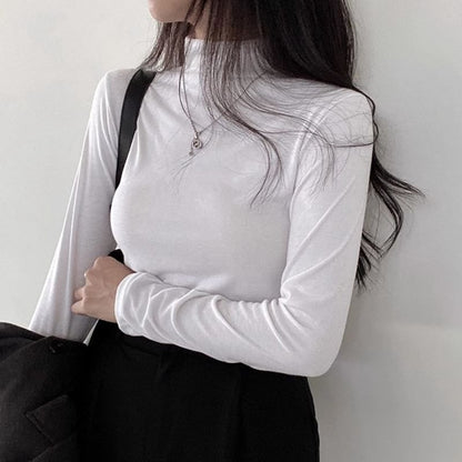 Long-Sleeve Mock Neck Plain T-Shirt