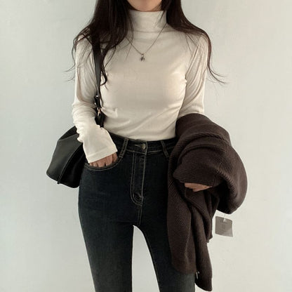 Long-Sleeve Mock Neck Plain T-Shirt