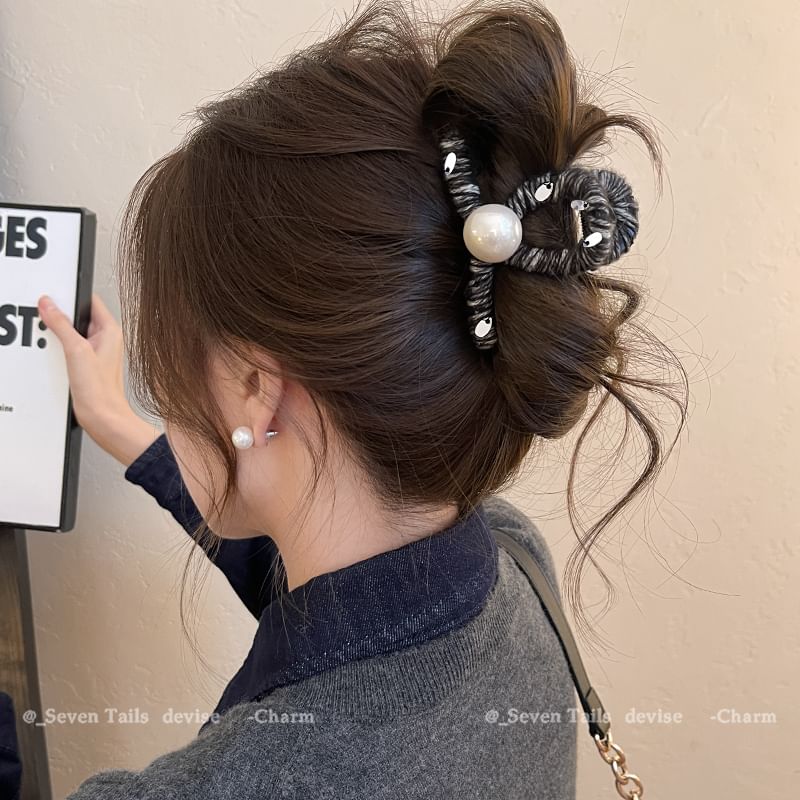Faux Pearl Hair Claw