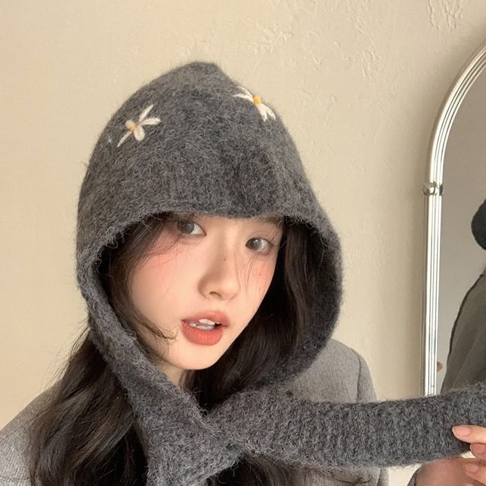 Floral Embroidered Knit Bonnet Hat