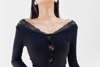 Ribbed V-Neck Knit Top with Lace Trim and Long Sleeves