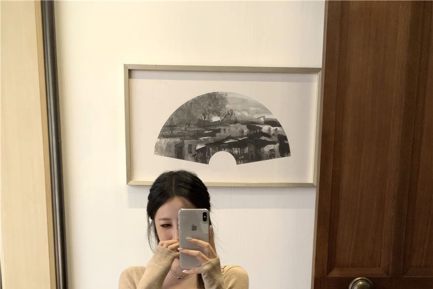 Long Sleeve V-Neck Plain Knit Top / High Rise Plain Bow Maxi Pencil Skirt