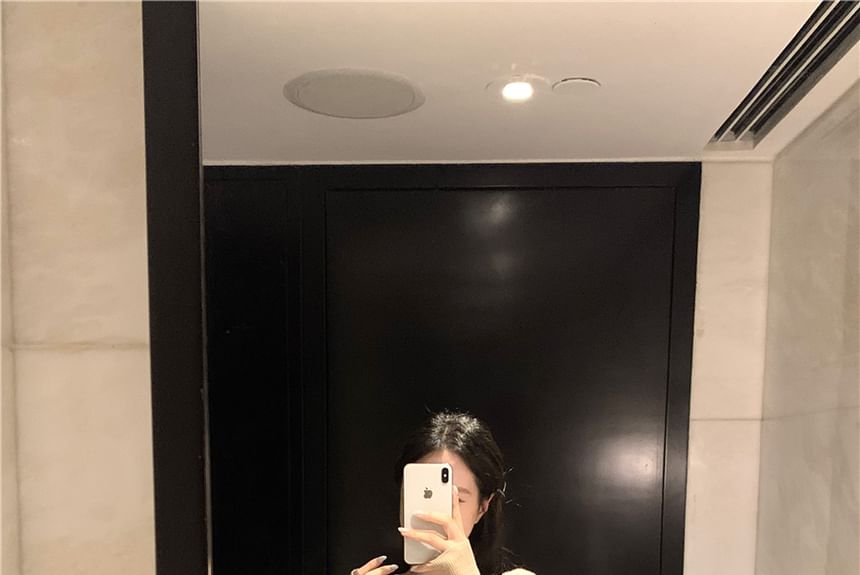 Long Sleeve V-Neck Plain Knit Top / High Rise Plain Bow Maxi Pencil Skirt