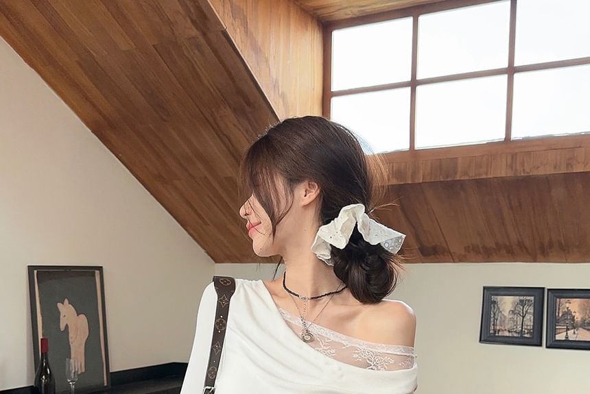 Off-Shoulder Slim-Fit Top with Lace Details