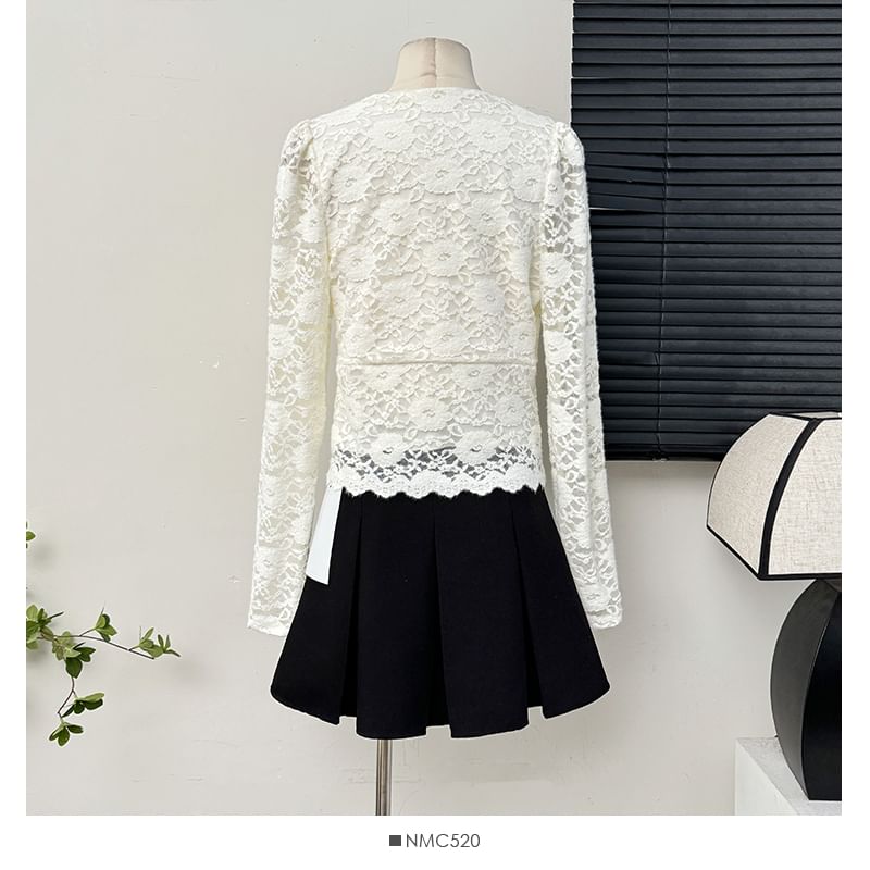 Fleece Lined V-Neck Lace Crop Top