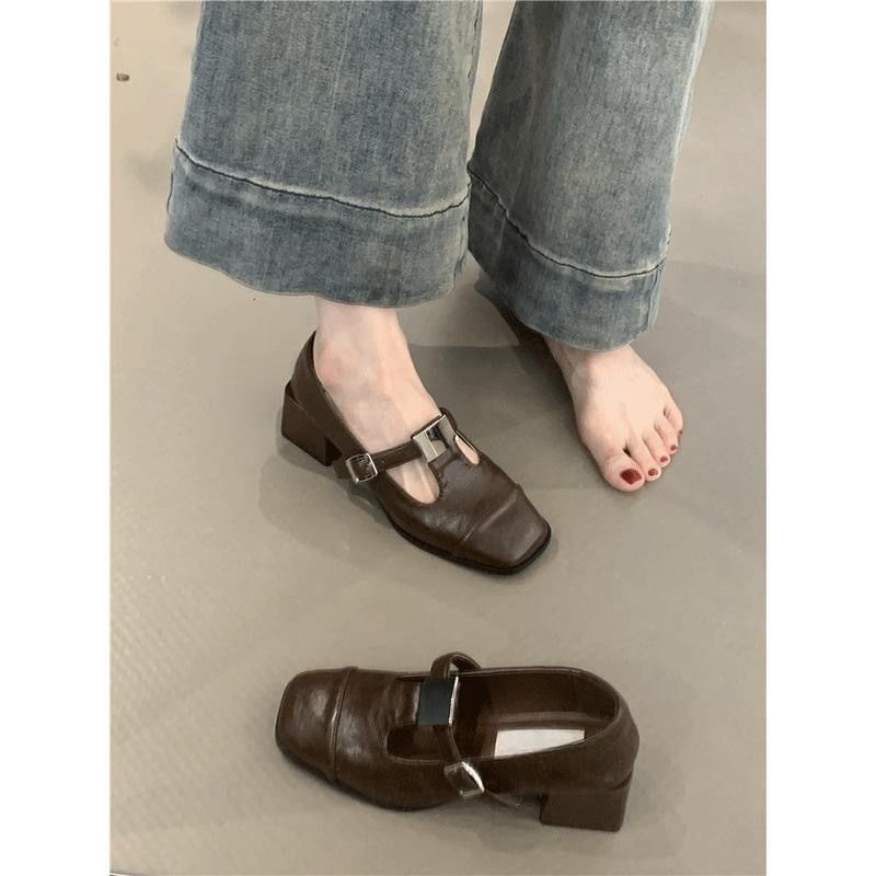 Chunky Heel Square Toe T-Strap Plain Faux Leather Mary Jane Pumps