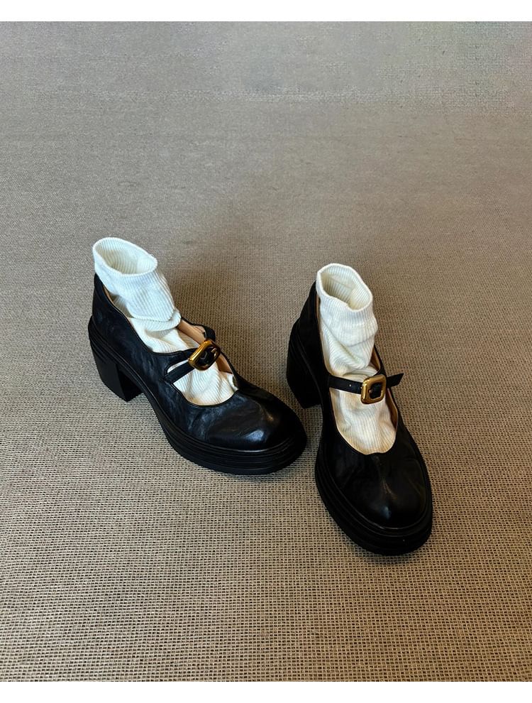 Chunky Heel Plain Buckled Faux Leather Mary Jane Shoes