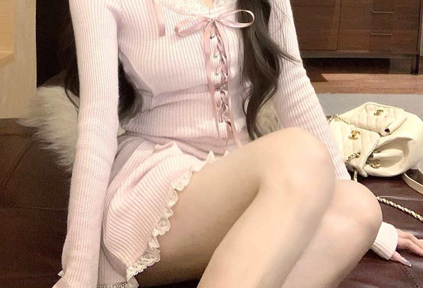 Long-Sleeve Scoop Neck Hooded Plain Lace Trim Top / Mid Rise Lace Trim Mini A-Line Skirt