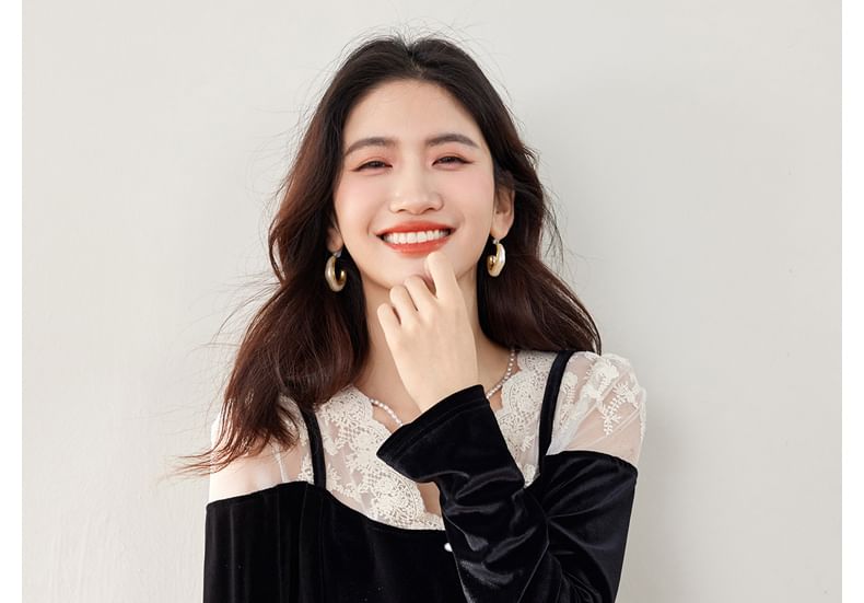 Velvet Lace Panel V-Neck Blouse with Long Sleeves