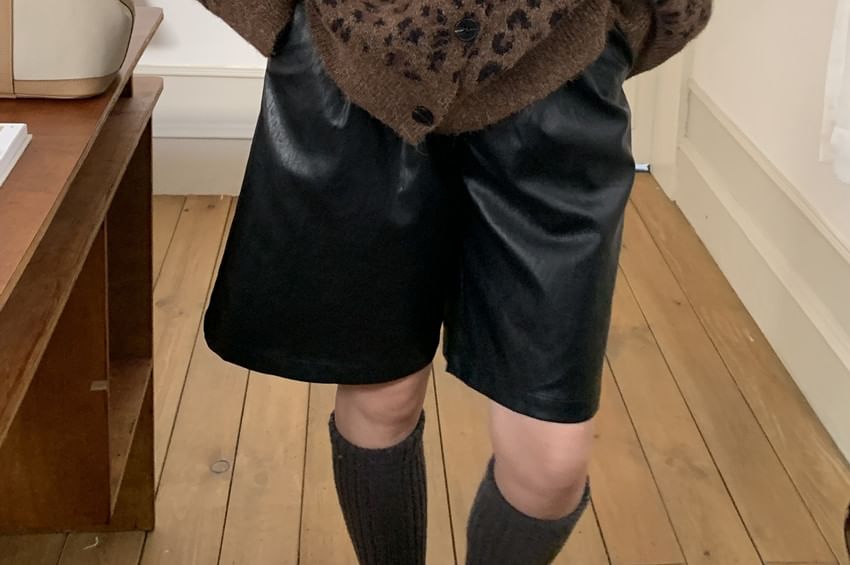 Leopard Patterned Round Neck Cardigan