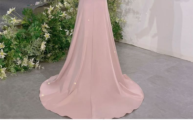 Off-Shoulder Plain Ruffle Mermaid Evening Gown