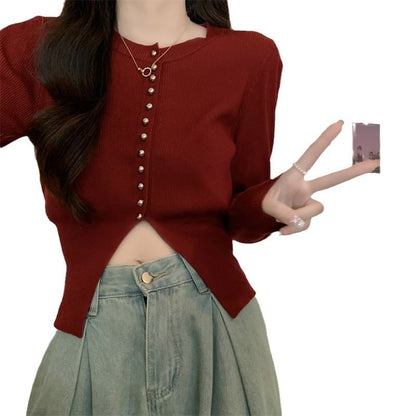Round Neck Solid Knit Sweater