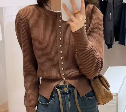 Round Neck Solid Knit Sweater